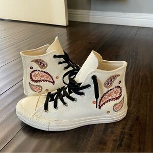 Embroidery converse size 8